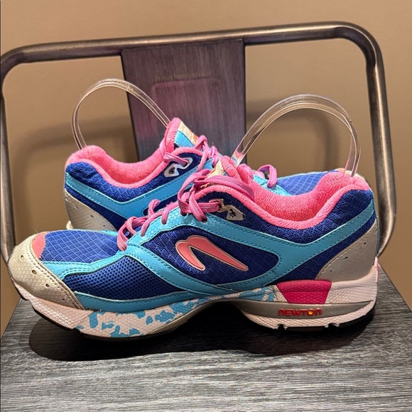 Newton Women's Vibrant Blue and Pink Athletic Shoes - Picture 4 of 8